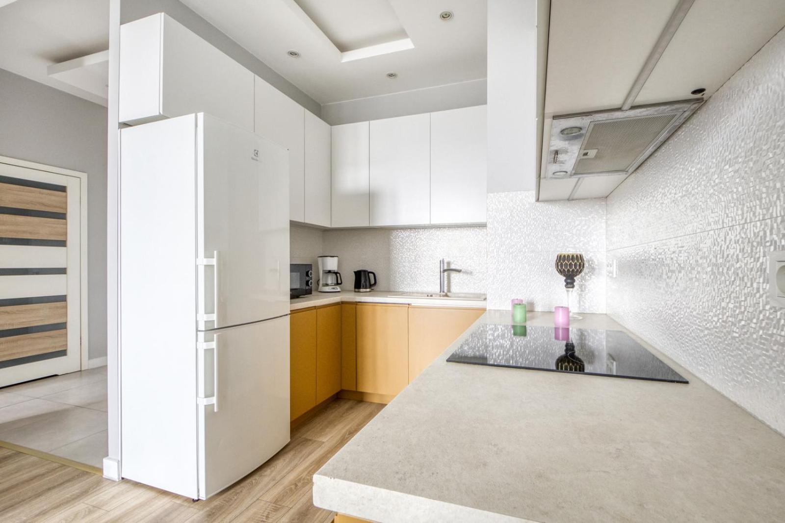 ורשה In Apartments Okecie מראה חיצוני תמונה