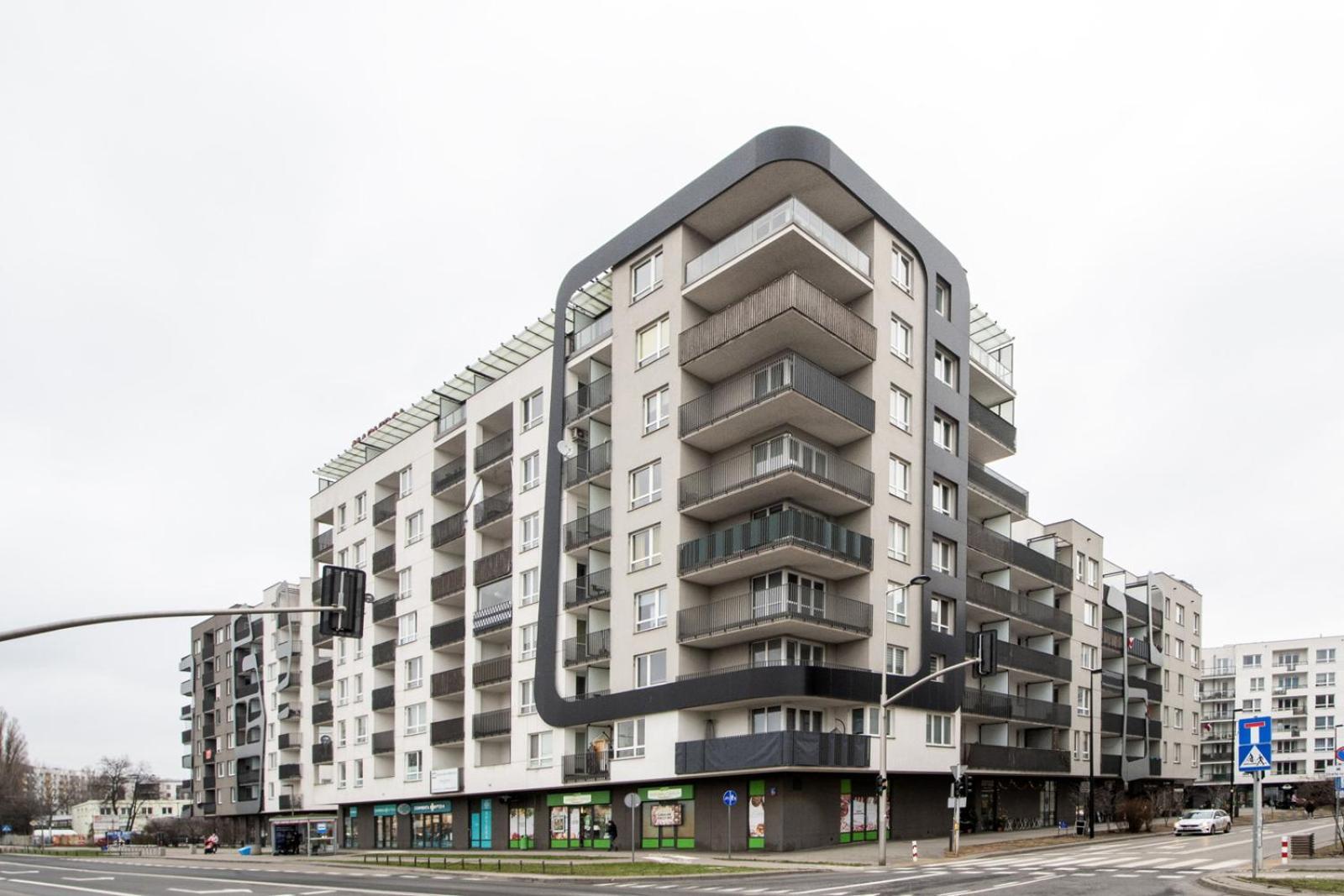 ורשה In Apartments Okecie מראה חיצוני תמונה